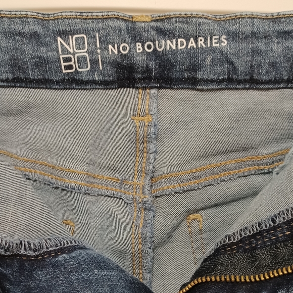 No Boundaries hi rise skinny jeans - Picture 6 of 7
